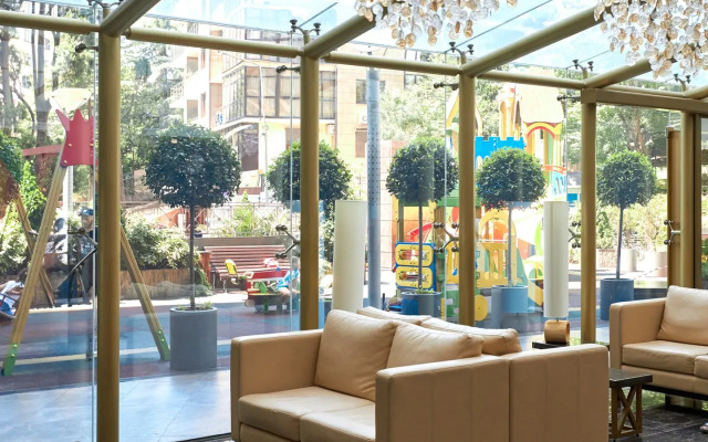 Sochi-Tsentr Studiya S Basseynom Na Kryshe. Zhk Metropol Apartments