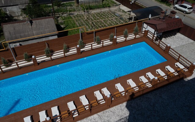 Avgustin Hotel
