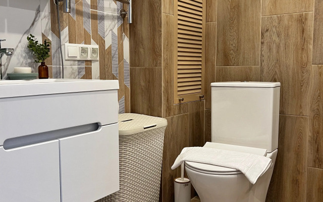 Uyutnaya Dvukhurovnevaya Na Arkhitektora Danini Flat