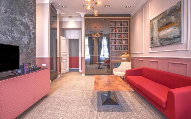 Heritage Hotel and Suites (by Travel Agency)
