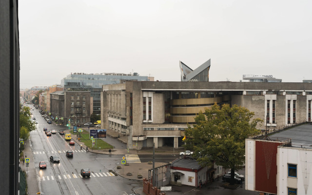 Na Staronevskom Prospekte Apartments