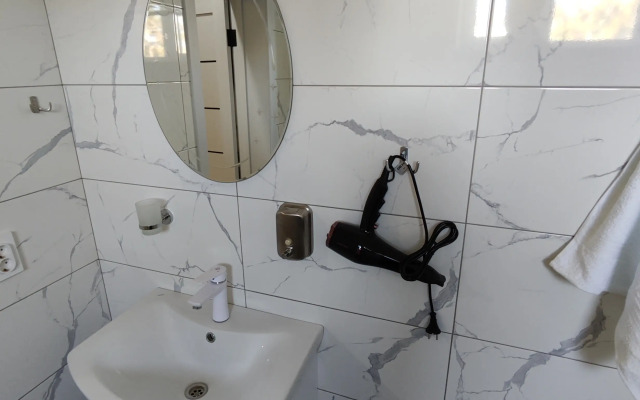 Na Krasnoy Armii 136/8 Apartments