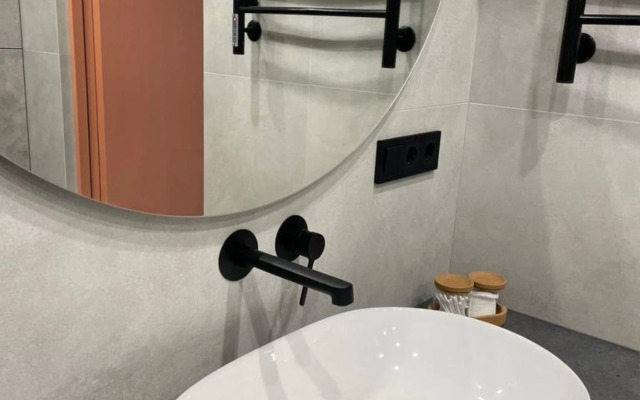 Na Ulitse Yevgeniya Voynova 7 Flat