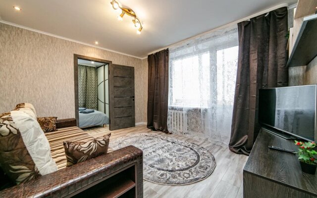 Na Romanovskoj Slobode 12 Apartments