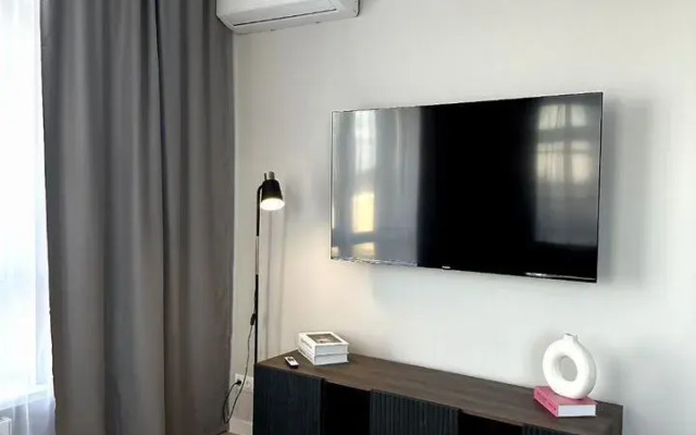 Dlya Semyi Ili Bolshoy Kompanii S Sovremennym Remontom Flat