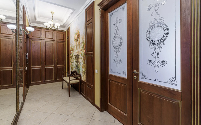 Eksklyuzivnaya s vidom na Volgu Flat