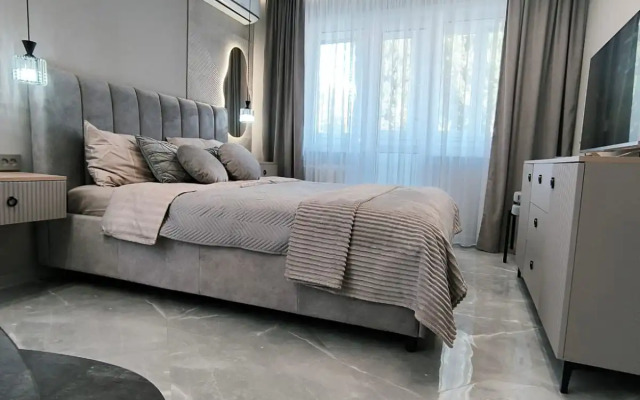 Uyutnaya Kvartira v Tsentre Goroda Flat