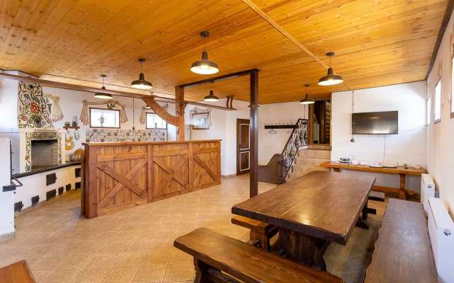 Частный дом с русской печью и баней