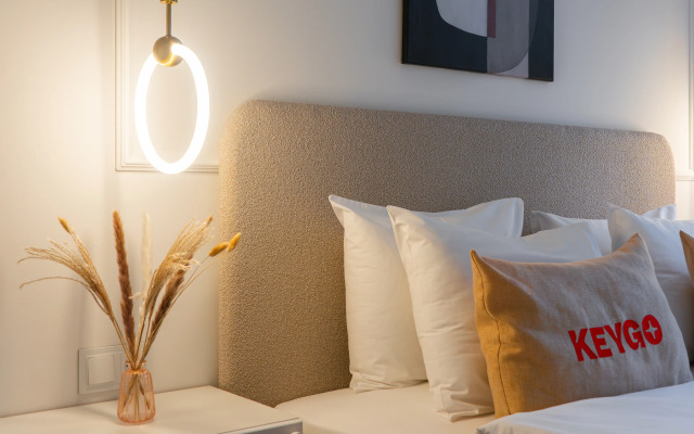 KeyGo #0130, 1 Bedroom, Designed, City Center Apartments