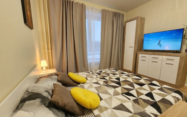 Pervaya Studiya Na Laryushina 4/1 Apartments