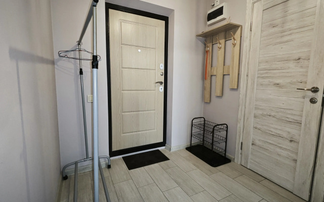 Provence Flat