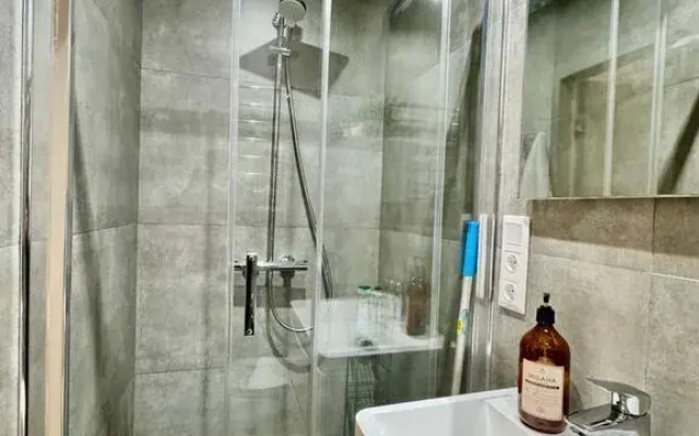 Na Nizhneimeretinskoy 143 Flat