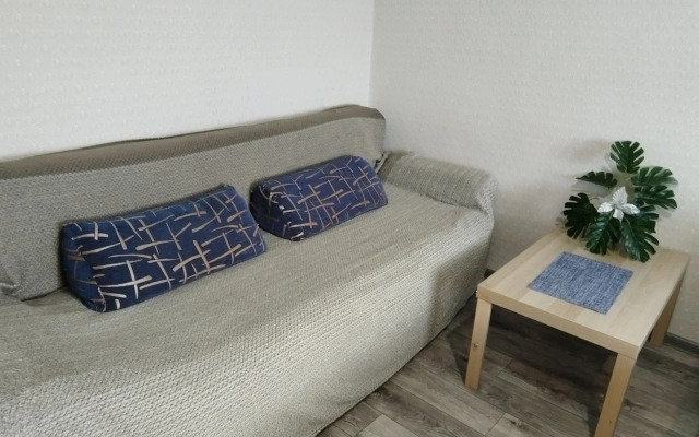 Flat Na Ulitse Komarova 14