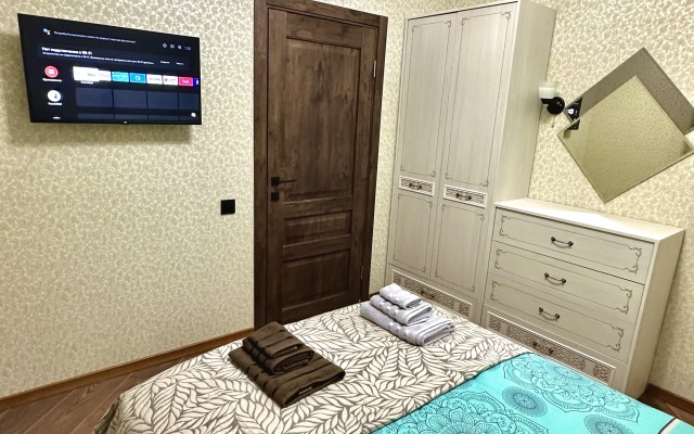 Квартира ШикаЛад КМВ Люкс напротив Интуриста