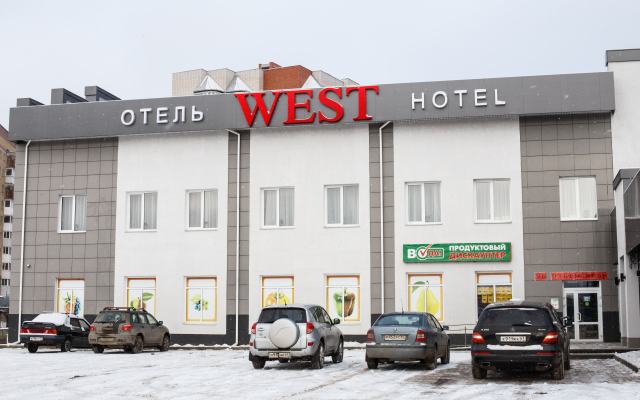 Отель West