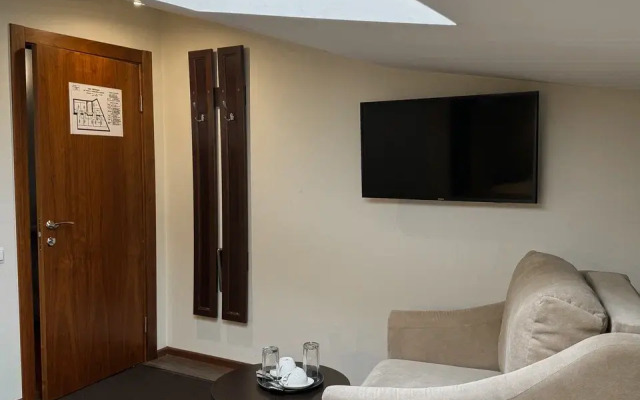 Sonata Na Zagorodnom Hotel