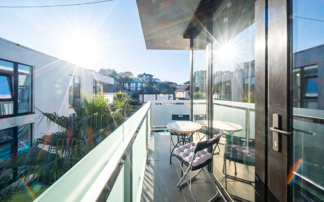 Апартаменты с Видом с Подогреваемый Бассейн +30⁰