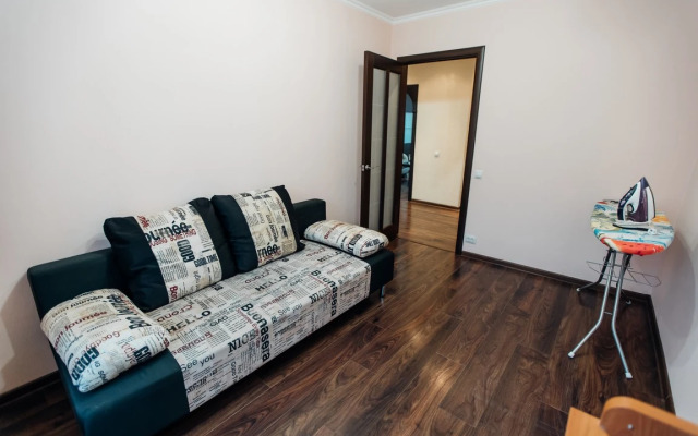 Апартаменты Трехкомнатные на Энгельса