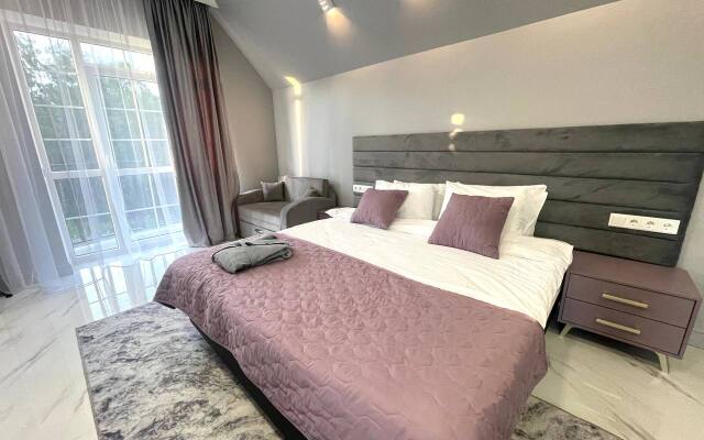 Частный дом Apartburo Grey House