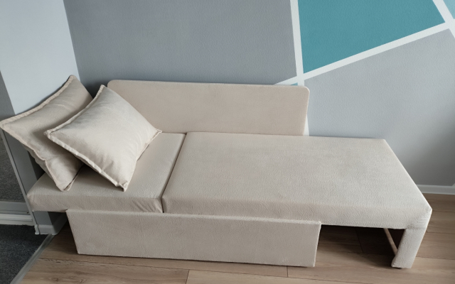 Квартира студия на 17 этаже