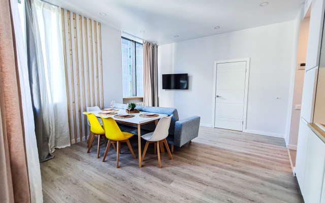 Skandinaviya three-room apartment with a gorgeous view of Moscow City Apartments