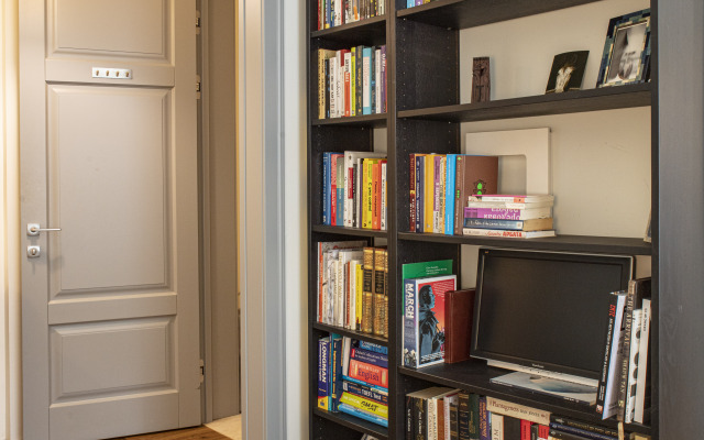 Апартаменты на тихой улице у Авроры