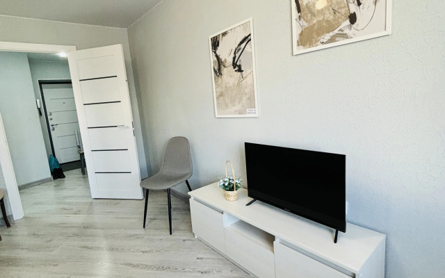 Na Ul. 1-Ya Poselkovaya 1b Flat