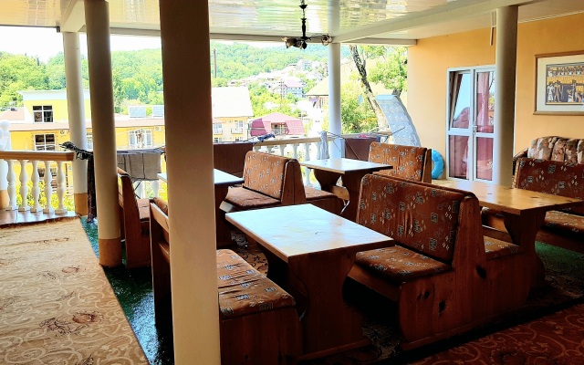 Russkaya Skazka Guest House