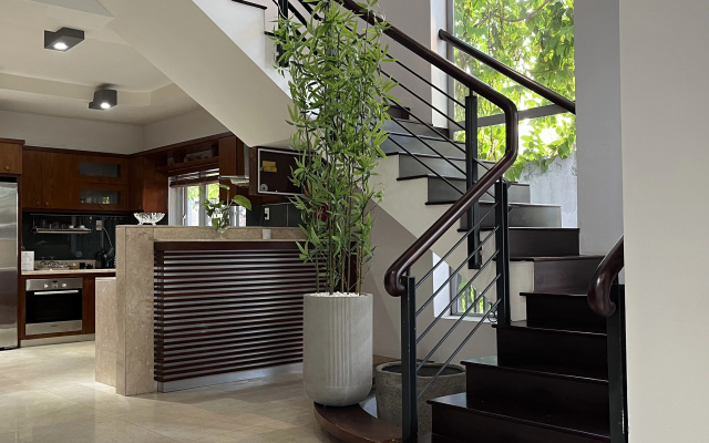 Kim’s House  Entire Villa 6-BR Near My Khe Beach Villa – Lobby – Da Nang
