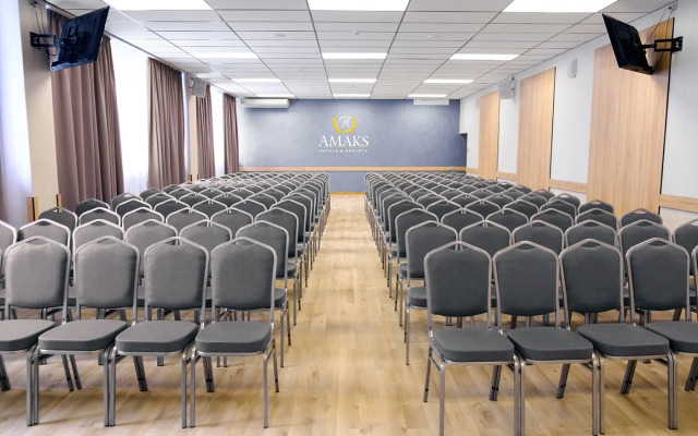 Amaks Premier Hotel