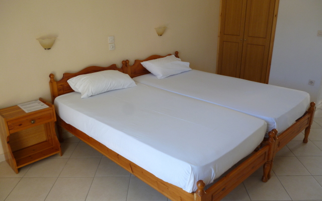 Alexandros Guest House