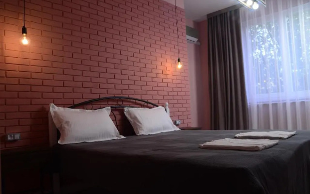 Hi Hotel