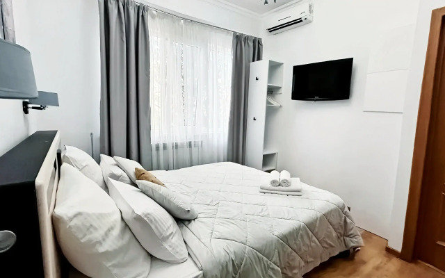 Living Quarters Elizaveta Na Ul.Ostrovskogo 25