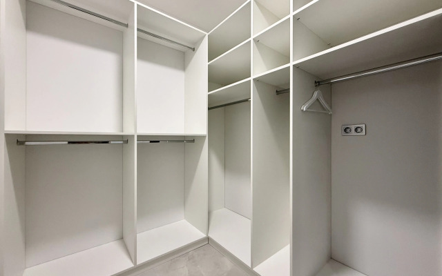 Апартаменты 1-комнатные Макаенка 12Д