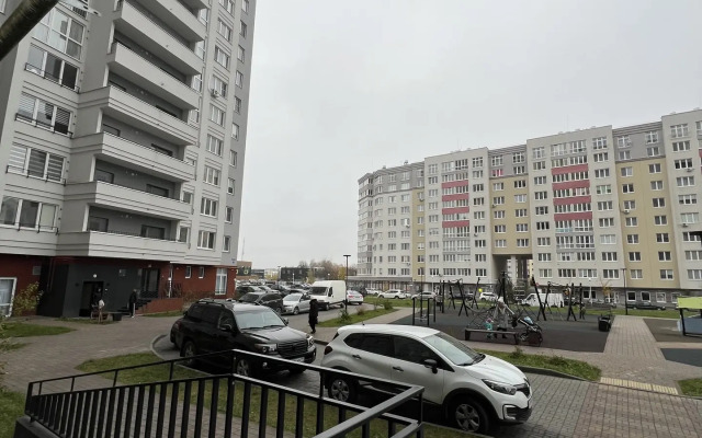 V Novom Dome S Panoramnymi Oknami Flat