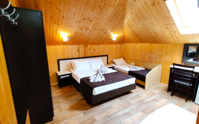 Na Bukovoy 4 Guest House