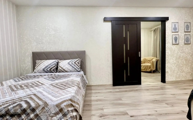 Квартира Двухкомнатная квартира у метро Варшавское