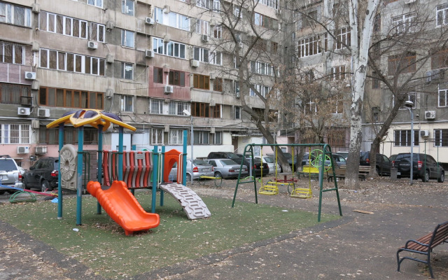 Ploschad Andreya Sakharova Flat