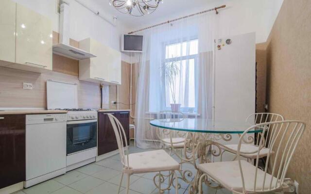 Апартаменты Дегтярная 20