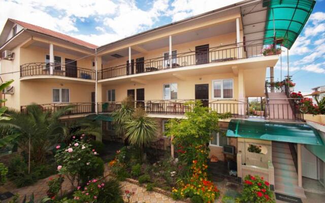 Yuna Mini Hotel