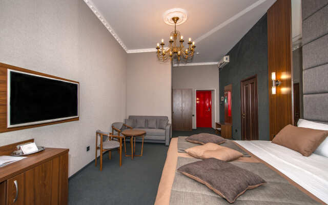 Serov Hotel