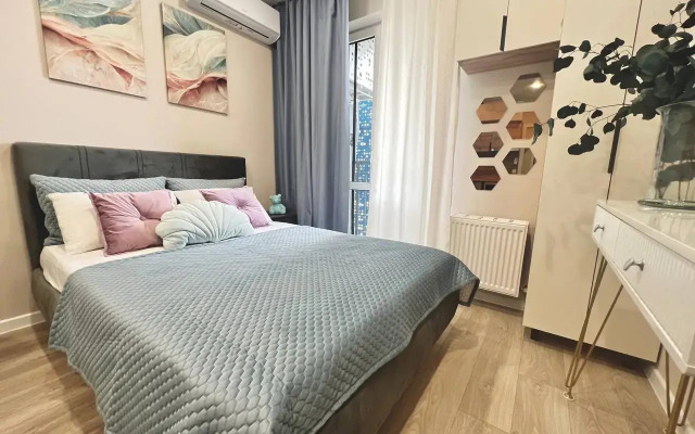 Studiya tryokhmestnaya Apartments