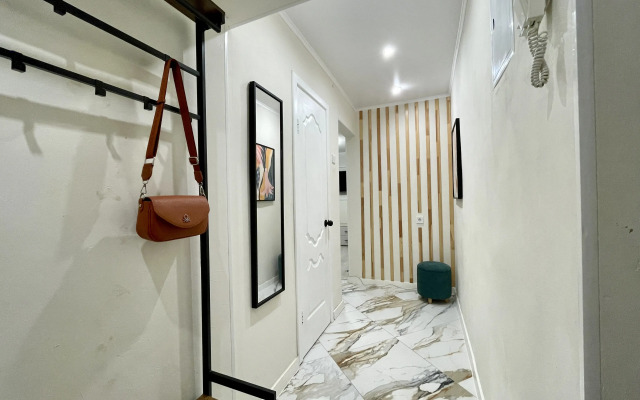 Квартира ApartMari Светлые двухкомнатные апартаменты в самом центре