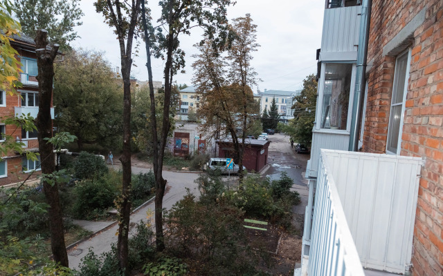 V Samom Serdtse Smolenska Flat