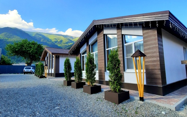 Nur House Hotel