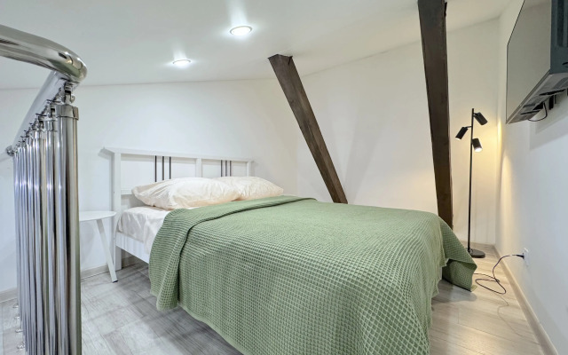 Апартаменты Сутки-Дом - Лестница №1