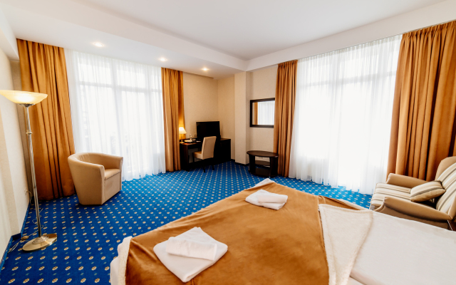 Bristol Hotel