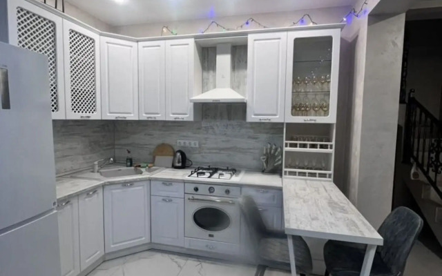 V Sadovodcheskom Tovarischestve Luch 182 Private house