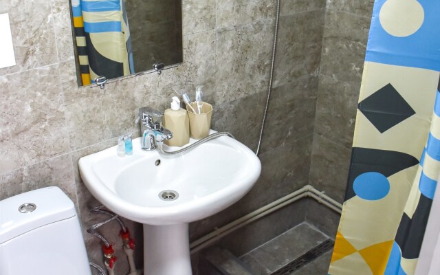 YourHouse na Ulitse Si Sinkhaya Apartamenty
