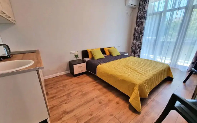 Studiya S Basseynom Zhk Morskoy Kvartal Flat